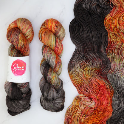 Skein Sisters Fabulous Sock in colourway Volcano – 4ply weight merino, nylon yarn