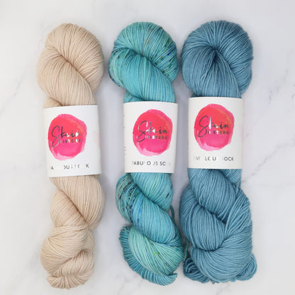 Art Nouveau Sweater kit in Fabulous Sock, colourway Sandy Reef