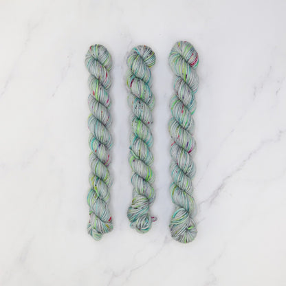 Skein Sisters Fabulous Sock Minis 20g/80m in colourway Aliens Exist – 4ply weight merino, nylon yarn