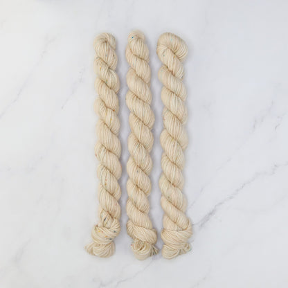 Skein Sisters Fabulous Sock Minis 20g/80m in colourway Balmoral Beach – 4ply weight merino, nylon yarn