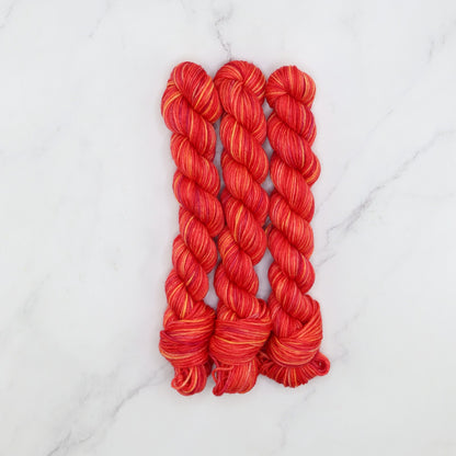 Skein Sisters Fabulous Sock Minis 20g/80m in colourway Blaze – 4ply weight merino, nylon yarn