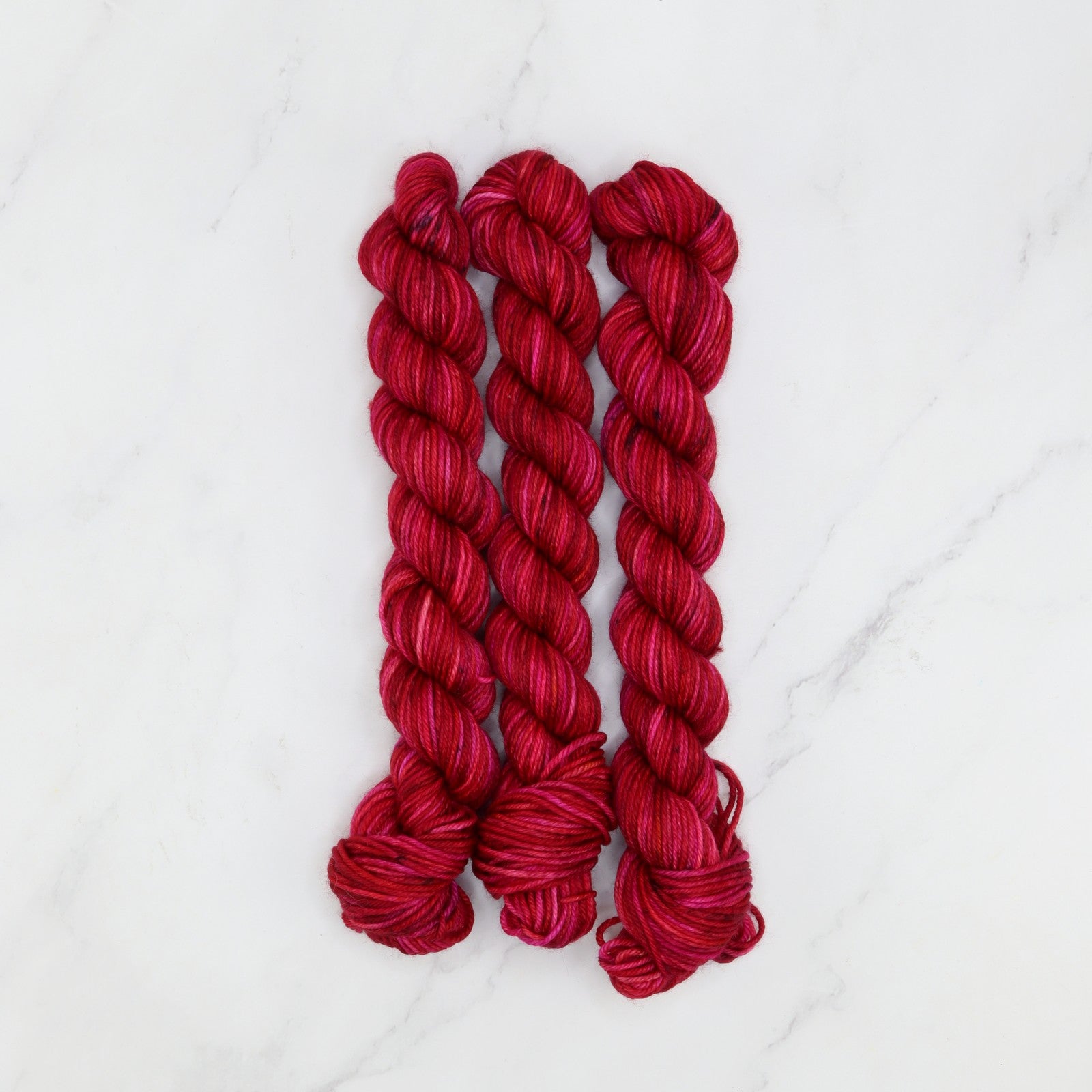 Skein Sisters Fabulous Sock Minis 20g/80m in colourway Cherry – 4ply weight merino, nylon yarn