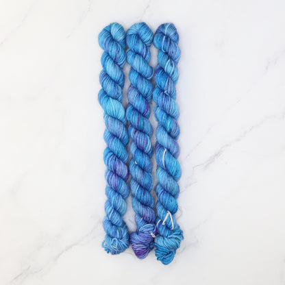 Skein Sisters Fabulous Sock Minis 20g/80m in colourway Cosmic – 4ply weight merino, nylon yarn