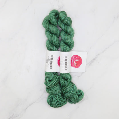 Skein Sisters Fabulous Sock Minis 20g/80m in colourway Emerald – 4ply weight merino, nylon yarn