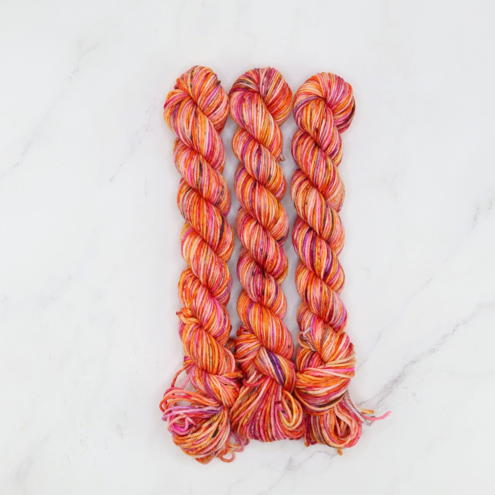 Skein Sisters Fabulous Sock Minis 20g/80m in colourway Flame – 4ply weight merino, nylon yarn