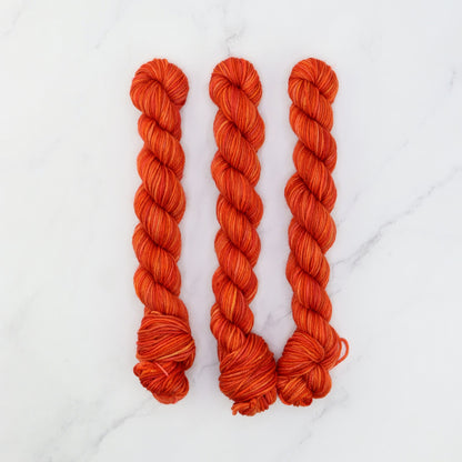 Skein Sisters Fabulous Sock Minis 20g/80m in colourway Hot Coals – 4ply weight merino, nylon yarn