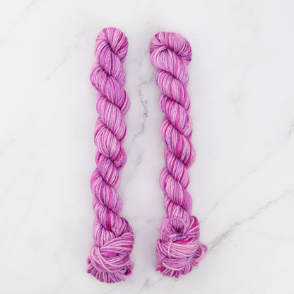 Skein Sisters Fabulous Sock Minis 20g/80m in colourway Jam Sandwich – 4ply weight merino, nylon yarn