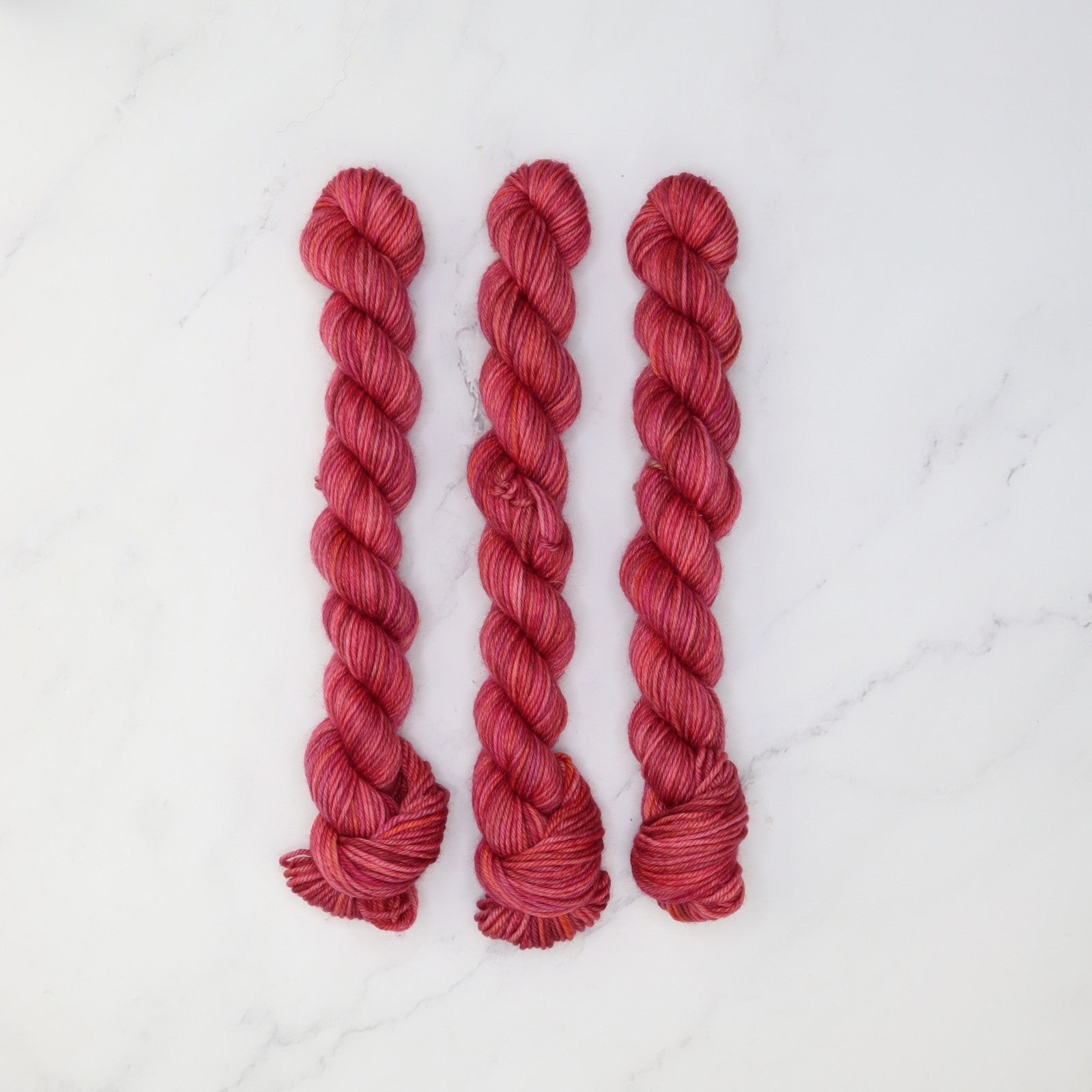 Skein Sisters Fabulous Sock Minis 20g/80m in colourway Karma – 4ply weight merino, nylon yarn