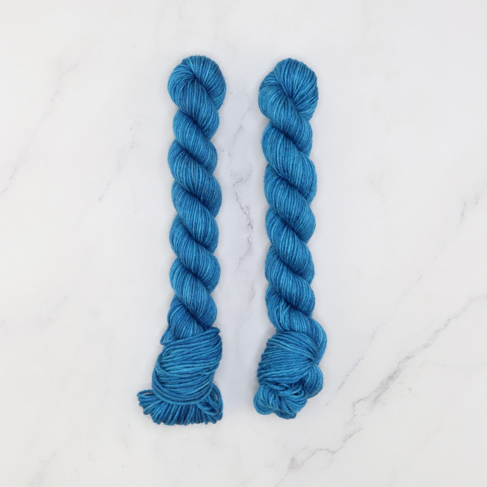Skein Sisters Fabulous Sock Minis 20g/80m in colourway Kingfisher – 4ply weight merino, nylon yarn