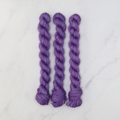 Skein Sisters Fabulous Sock Minis 20g/80m in colourway Kumara – 4ply weight merino, nylon yarn