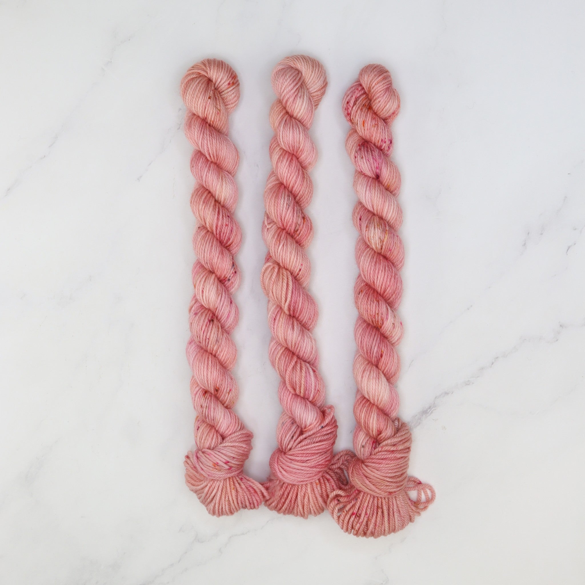 Skein Sisters Fabulous Sock Minis 20g/80m in colourway Melba – 4ply weight merino, nylon yarn