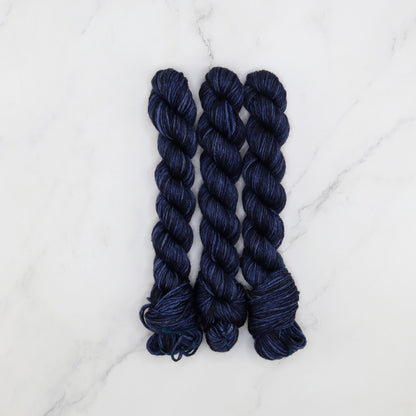 Skein Sisters Fabulous Sock Minis 20g/80m in colourway Midnight – 4ply weight merino, nylon yarn