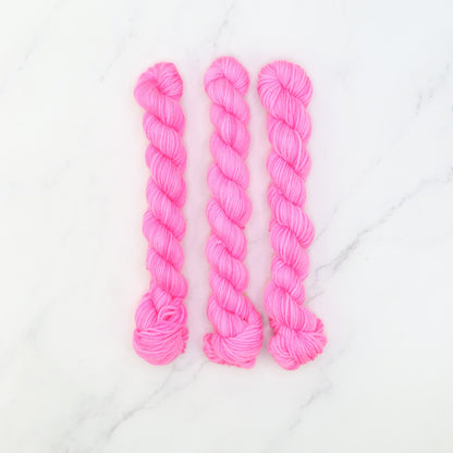 Skein Sisters Fabulous Sock Minis 20g/80m in colourway Razzle Dazzle Rose – 4ply weight merino, nylon yarn