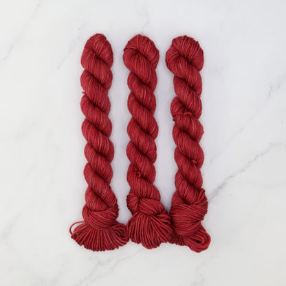 Skein Sisters Fabulous Sock Minis 20g/80m in colourway Red Rattler – 4ply weight merino, nylon yarn