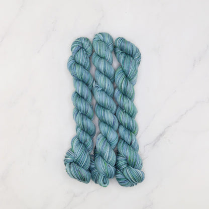 Skein Sisters Fabulous Sock Minis 20g/80m in colourway Reflection – 4ply weight merino, nylon yarn