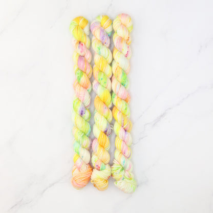 Skein Sisters Fabulous Sock Minis 20g/80m in colourway Sherbet – 4ply weight merino, nylon yarn