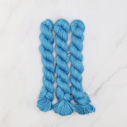 Skein Sisters Fabulous Sock Minis 20g/80m in colourway Swimming Pool – 4ply weight merino, nylon yarn