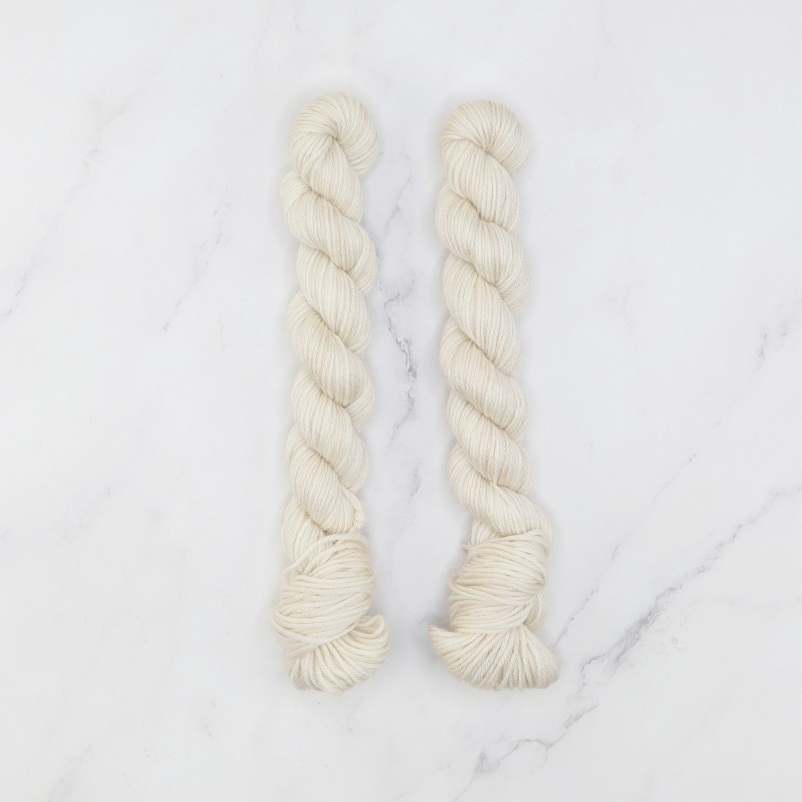 Skein Sisters Fabulous Sock Minis 20g/80m in colourway Vanilla – 4ply weight merino, nylon yarn