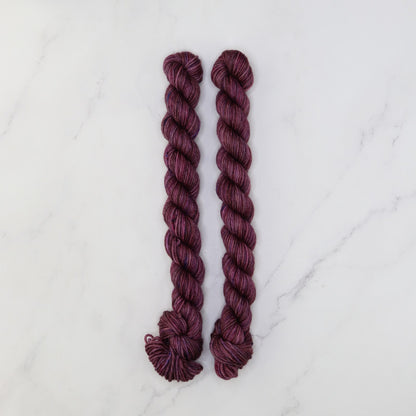 Skein Sisters Fabulous Sock Minis 20g/80m in colourway Wine Stained – 4ply weight merino, nylon yarn
