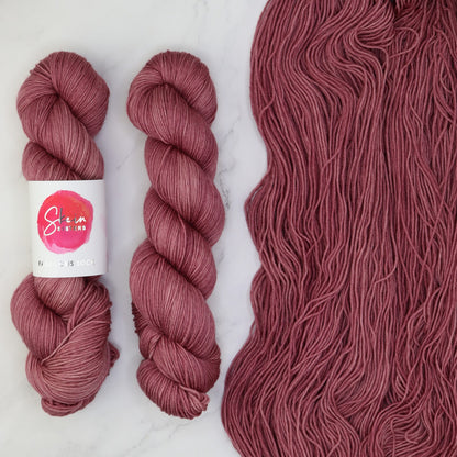 Skein Sisters Fabulous Sock in Crushed Velvet, the yarn for the Outline Tee Kit