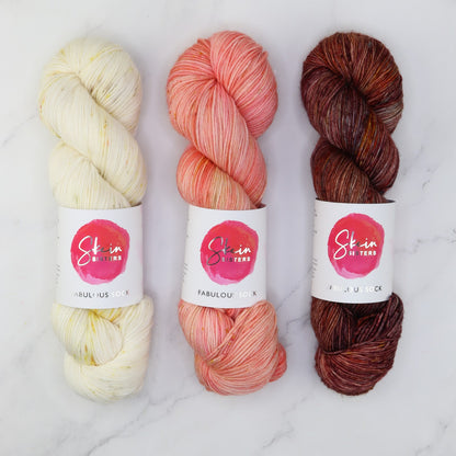 Nefta Shawl kit in Fabulous Sock, colourway Retro