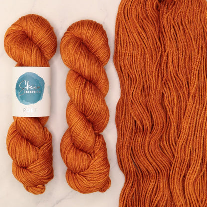 Poet Worsted – Two Skein Set in colourway Ginger Gold – 10ply weight merino, nylon, silk yarn