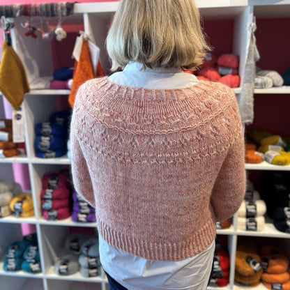 Ranunculus Sweater Yarn knitting kit – view 2