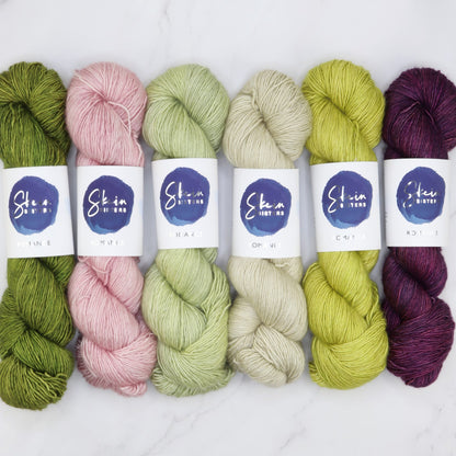 SSP (slip stitch party) Shawl kit in Romance, colourway Heartsease