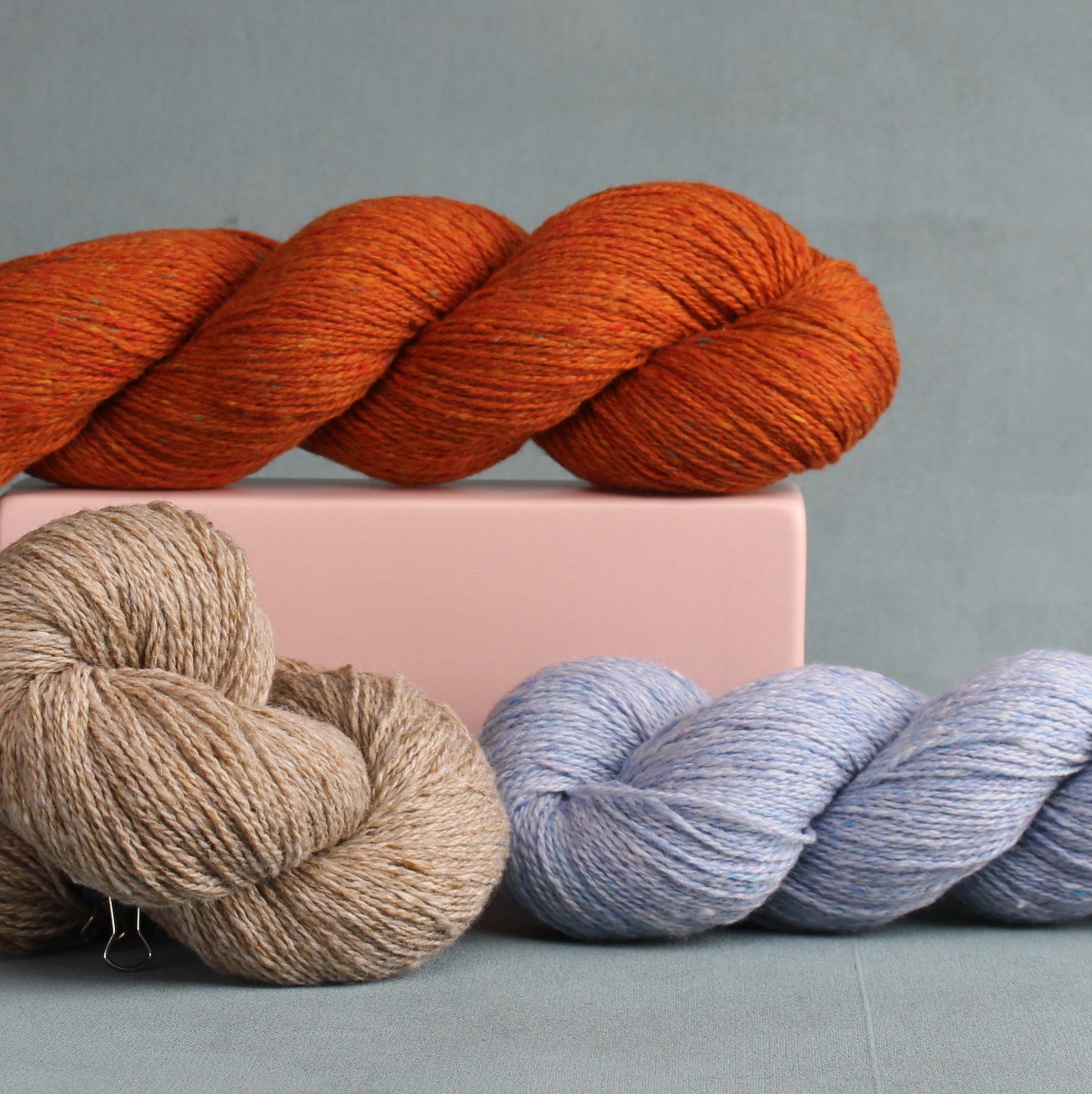 Spinning Yarns Weaving Tales Darnie – 4ply weight wool yarn