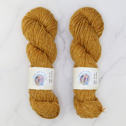 Spinning Yarns Weaving Tales Donegal Chunky in colourway Orla – 12ply weight merino yarn