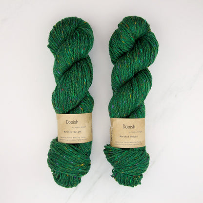 Spinning Yarns Weaving Tales Dooish in colourway Kelly – 10ply weight wool yarn