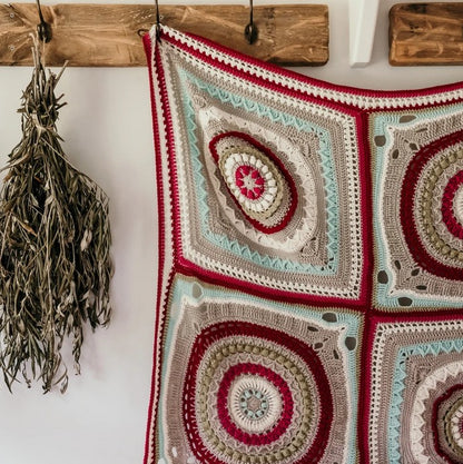 Granny Square Patchwork – crochet pattern book – view 7