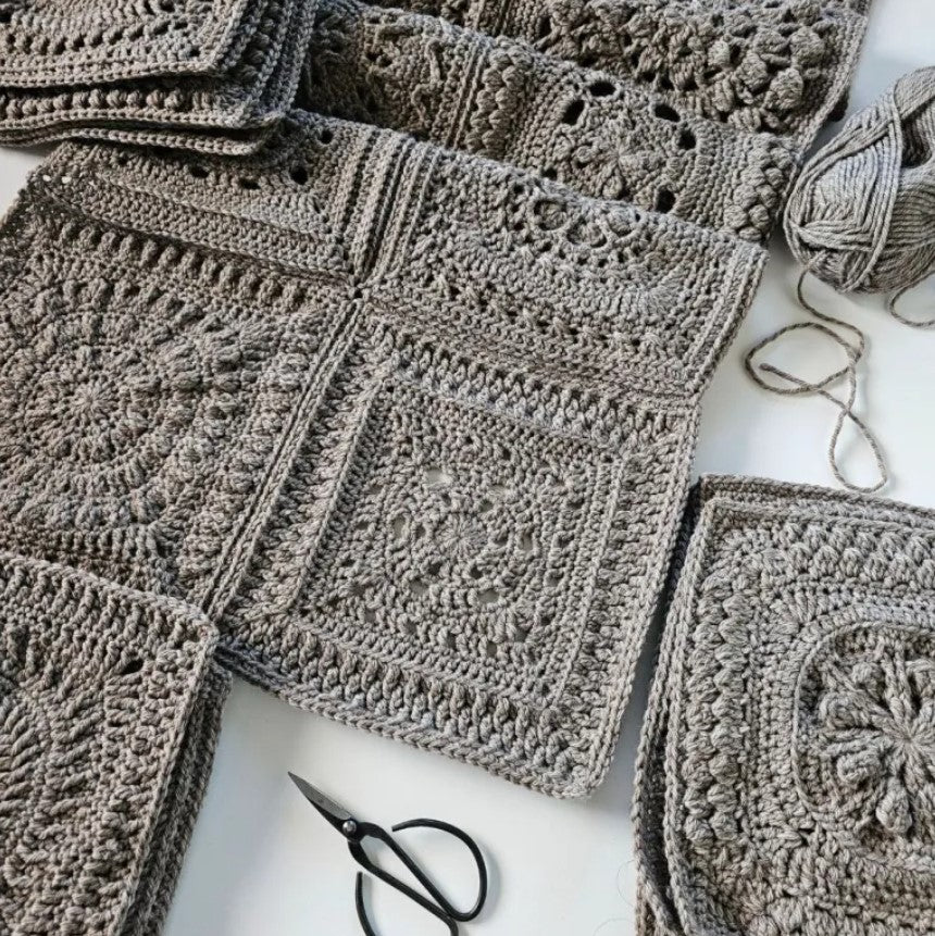 Corners and Curves – crochet pattern book – view 3