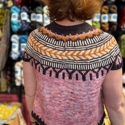 Soldotna Crop knitting kit – view 2