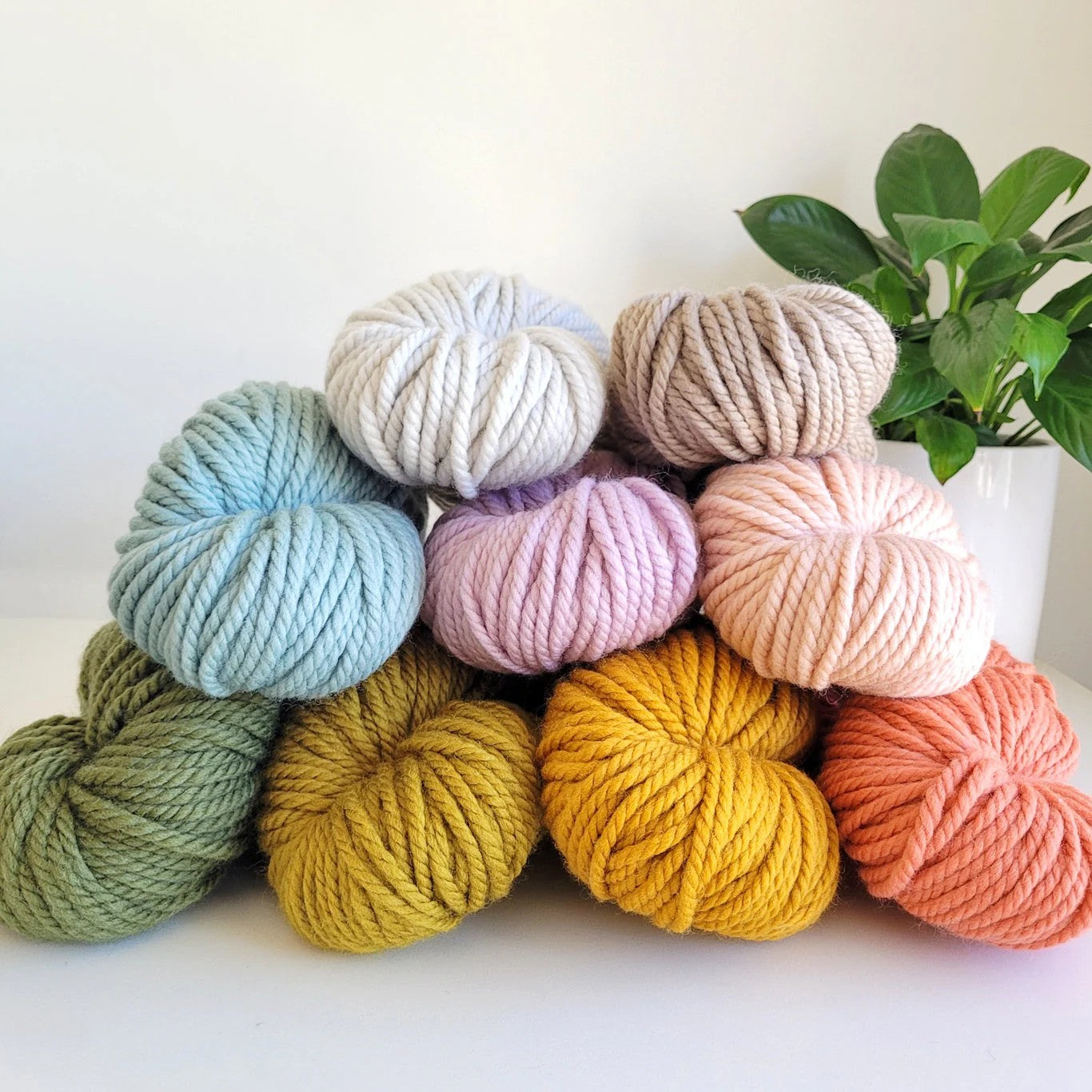 Woolly Yarns Super Woolly – 14ply+ weight wool yarn – view 2