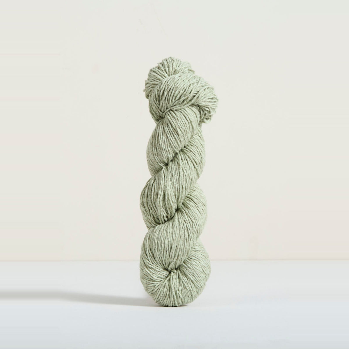 Urth Yarns Etesia – Sea Glass