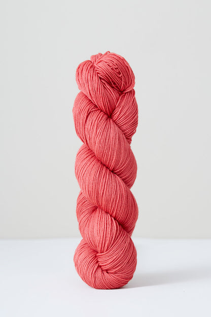 Urth Yarns Harvest Fingering in colourway Cranberry – 4ply weight merino yarn