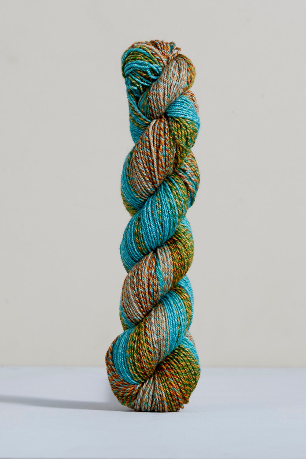 Urth Yarns Spiral Grain Sport in colourway Acacia – 5ply weight merino yarn