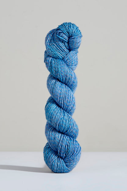 Urth Yarns Spiral Grain Sport in colourway Jacaranda – 5ply weight merino yarn