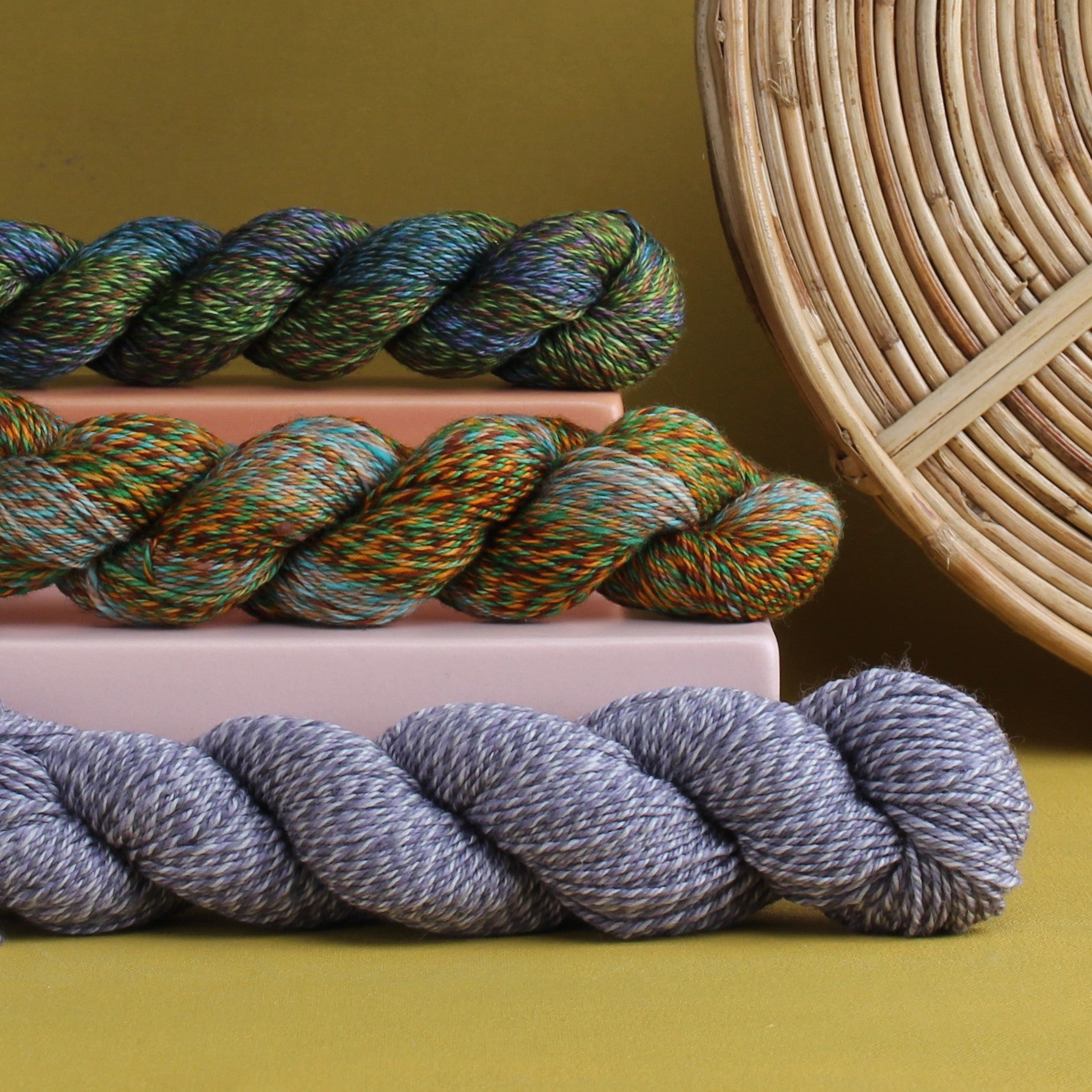 Urth Yarns Spiral Grain Sport – 5ply weight merino yarn – view 5