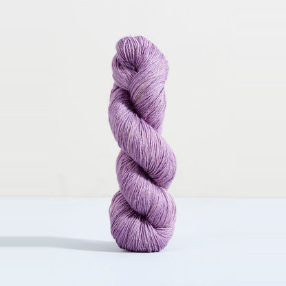 Urth Yarns Trill – Dove