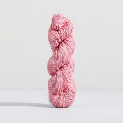 Urth Yarns Trill – Flamingo