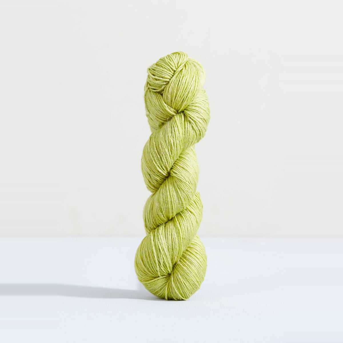 Urth Yarns Trill – Parakeet