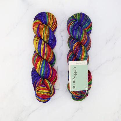Urth Yarns Uneek Fingering in colourway 3004 – 4ply weight merino yarn