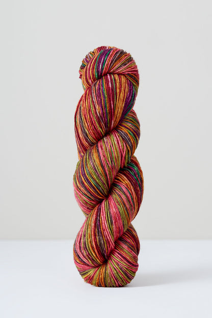 Urth Yarns Uneek Fingering in colourway 3008 – 4ply weight merino yarn