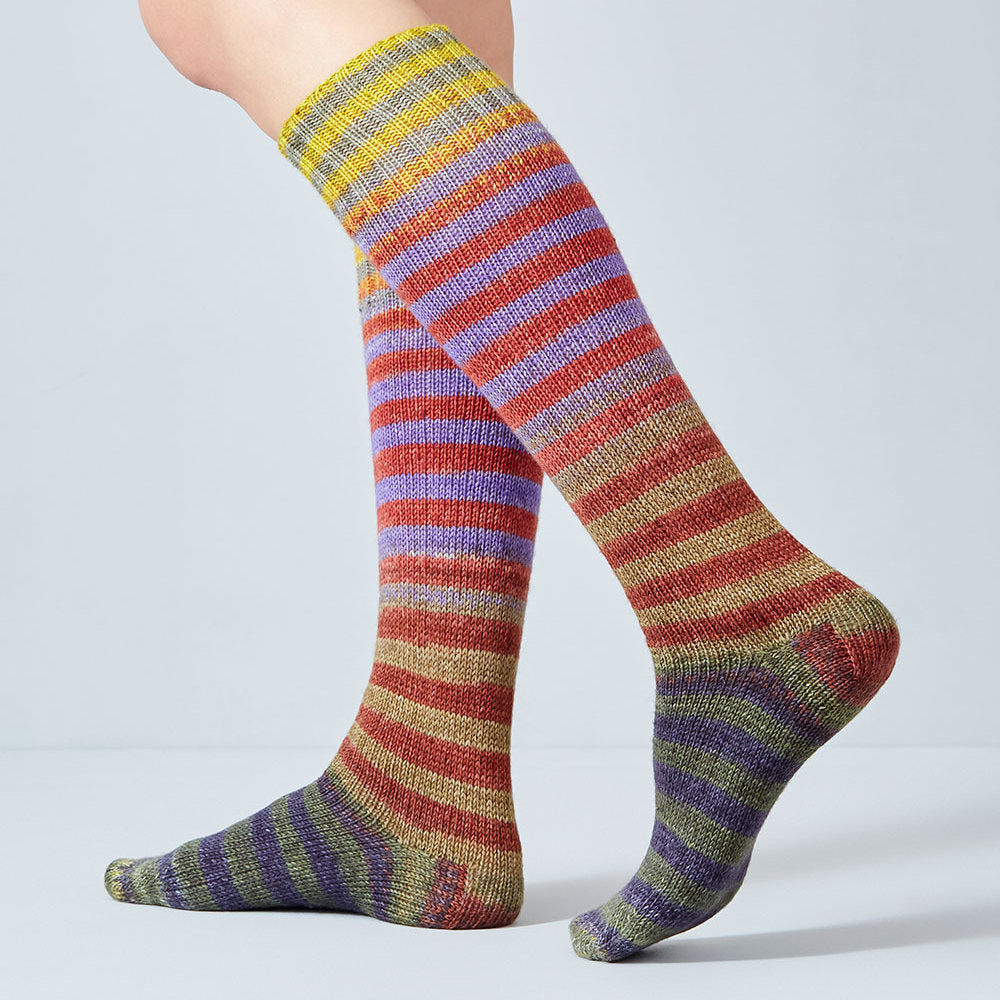 Urth Yarns Uneek Sock Kit in colourway 56 – 4ply weight merino, nylon yarn