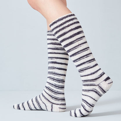 Urth Yarns Uneek Sock Kit in colourway Zebra – 4ply weight merino, nylon yarn