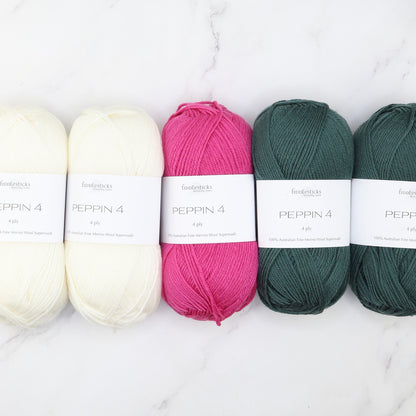 Westknits Twists & Turns kit in Peppin 4, colourway White Pine