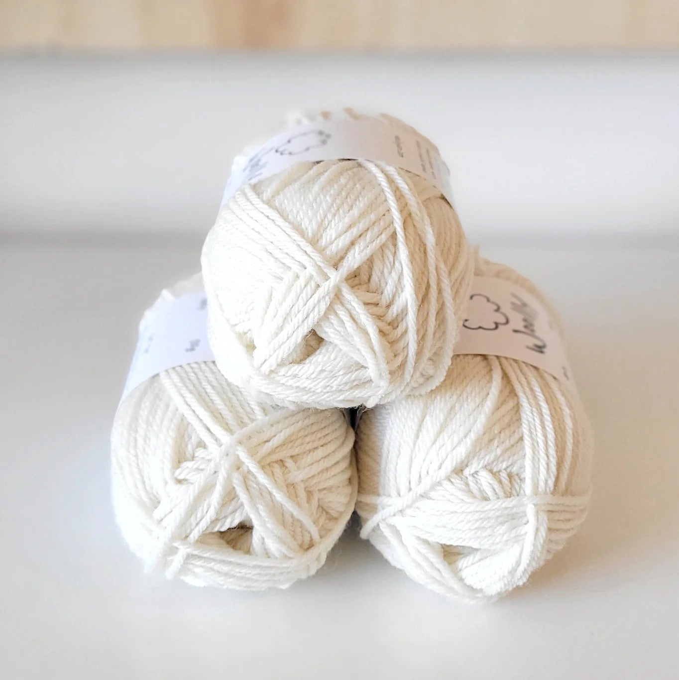 Woolly Yarns Woolly 8ply in colourway Lily – 8ply weight wool yarn