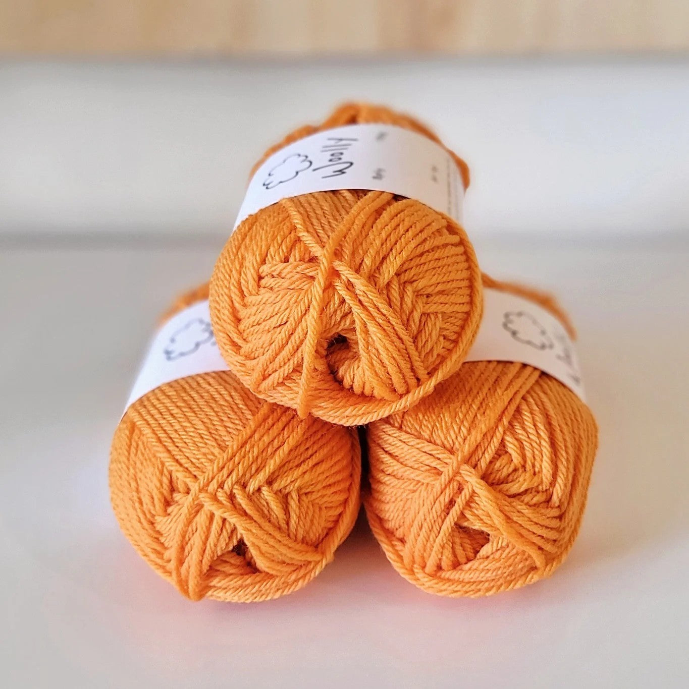 Woolly Yarns Woolly 8ply in colourway Marigold – 8ply weight wool yarn